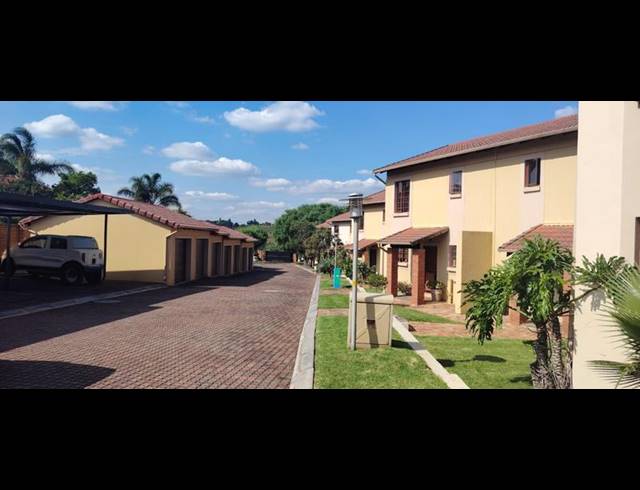 2 BEDROOM TOWNHOUSE FOR SALE IN WILLOWBROOK
